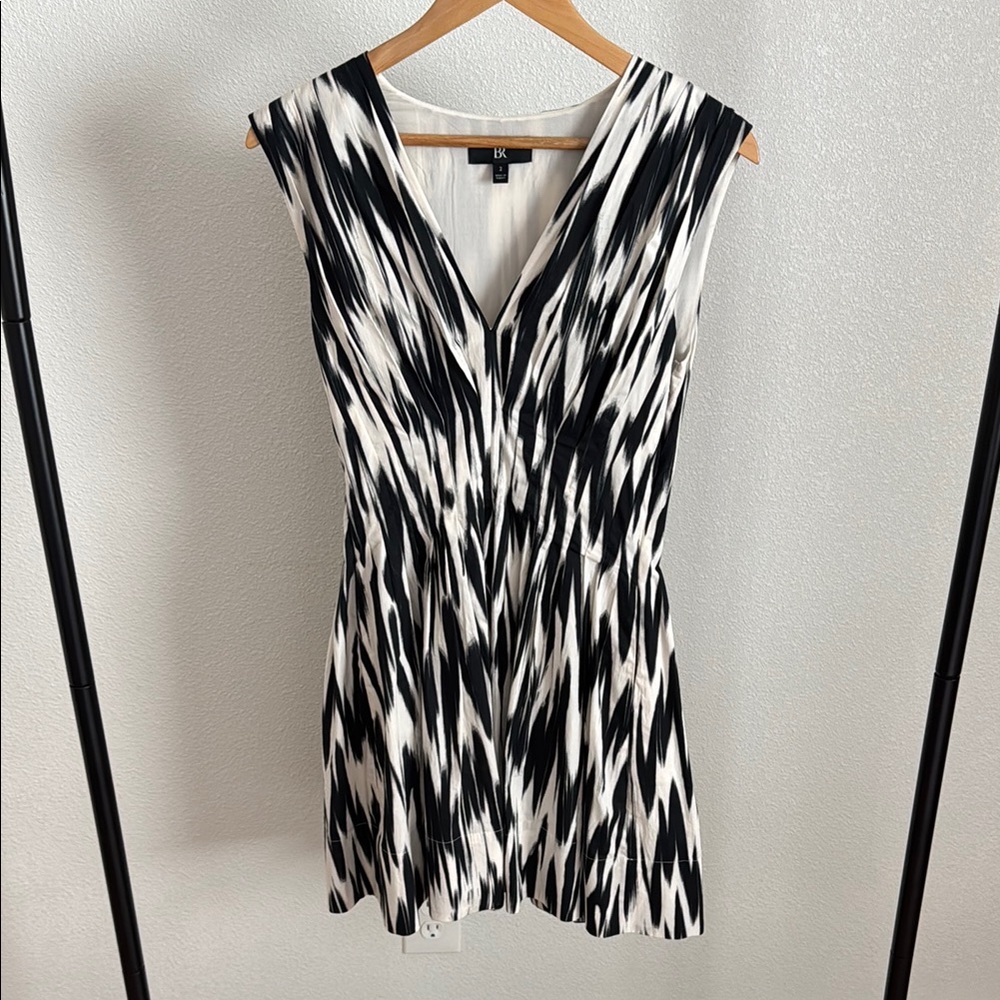 Banana Republic Black and White Mini Dress